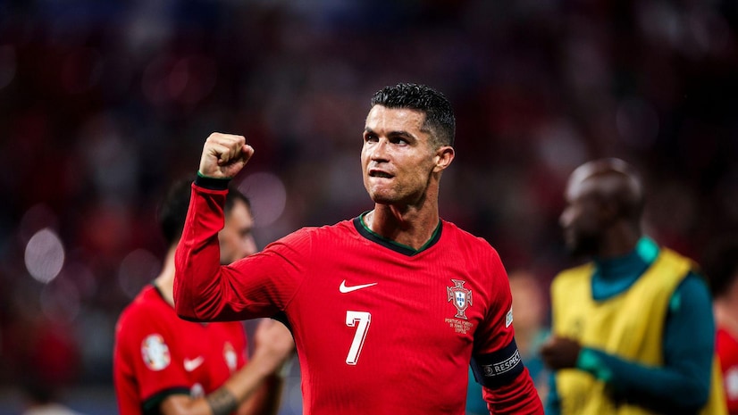 咪咕直播：[NBA]八村塁晃飞杜兰特 突破篮下灌筐得手.